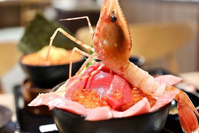 札幌海鮮丼専門店 すしどんぶり - サブ画像1