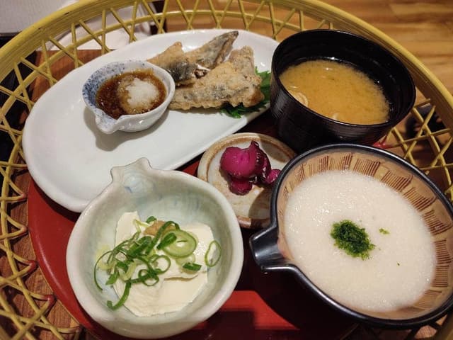 ご飯ととろろ とろ麦 モザイクモール港北店 - サブ画像1