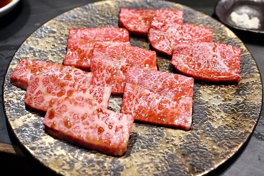 大衆焼肉 ジンギスカン ホルモン酒場風土. すすきの店