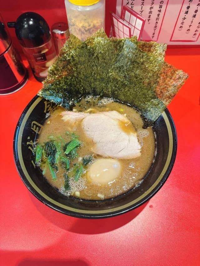横濱家系ラーメン 二代目鈴木家 - サブ画像1