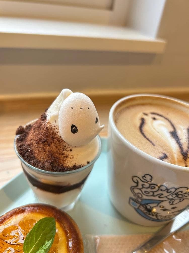 THE BIRD WATCHING CAFE
