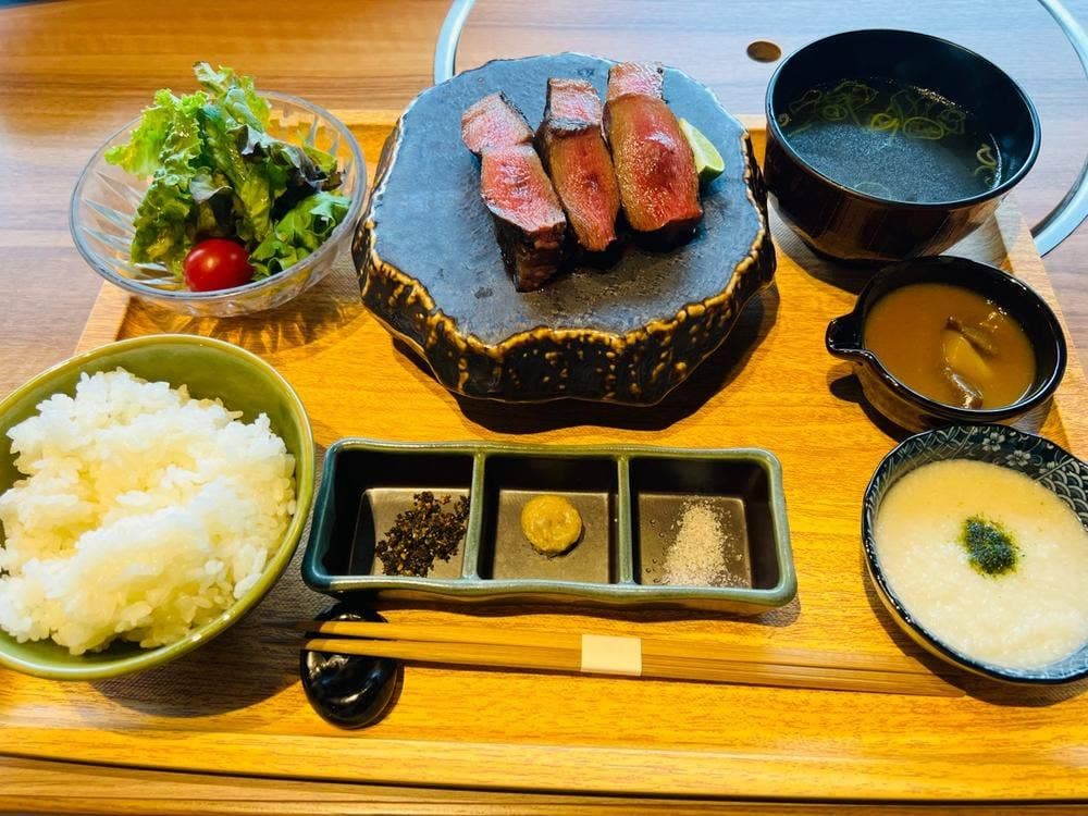 黒毛和牛タンとハラミ 焼肉龍 難波千日前店