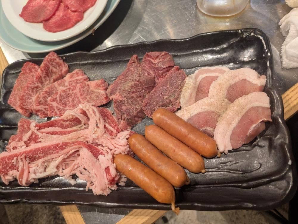 大衆焼肉ホルモンにくさわ本店
