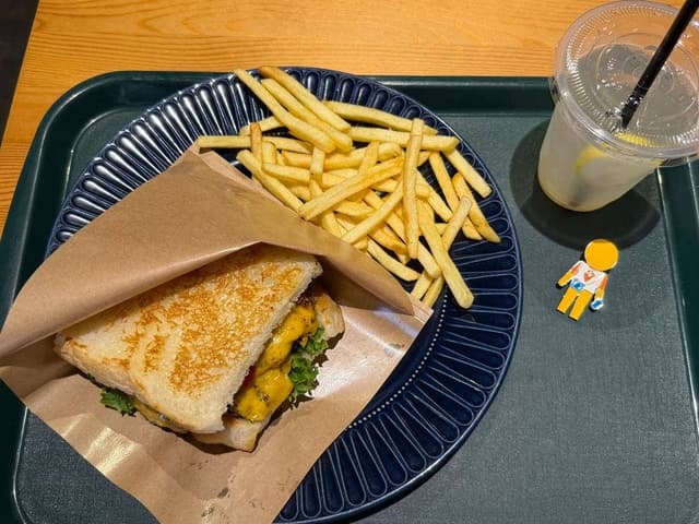 One Hundred BAKERY 富士店 - サブ画像1