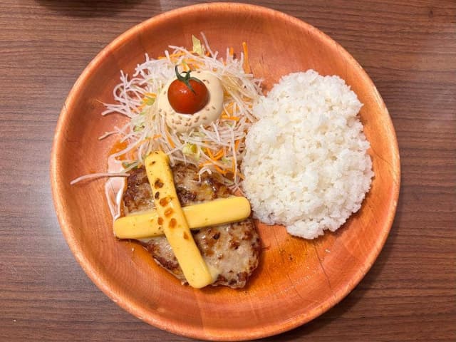 びっくりドンキー 岩塚本通店 - サブ画像3