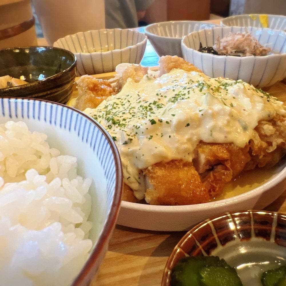 大衆酒場むに 神戸三宮生田ロード店