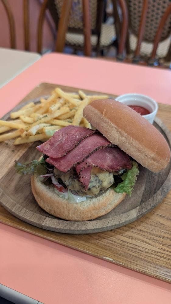 サクラカフェ＆レストラン日暮里