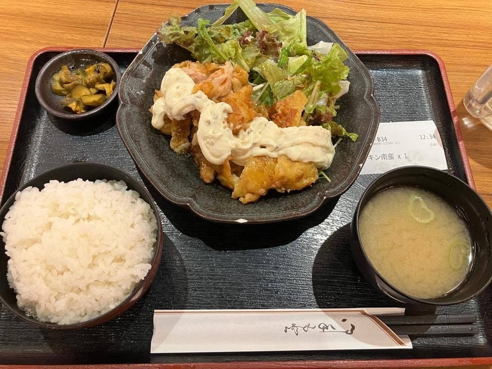 神田まぐろ漁港