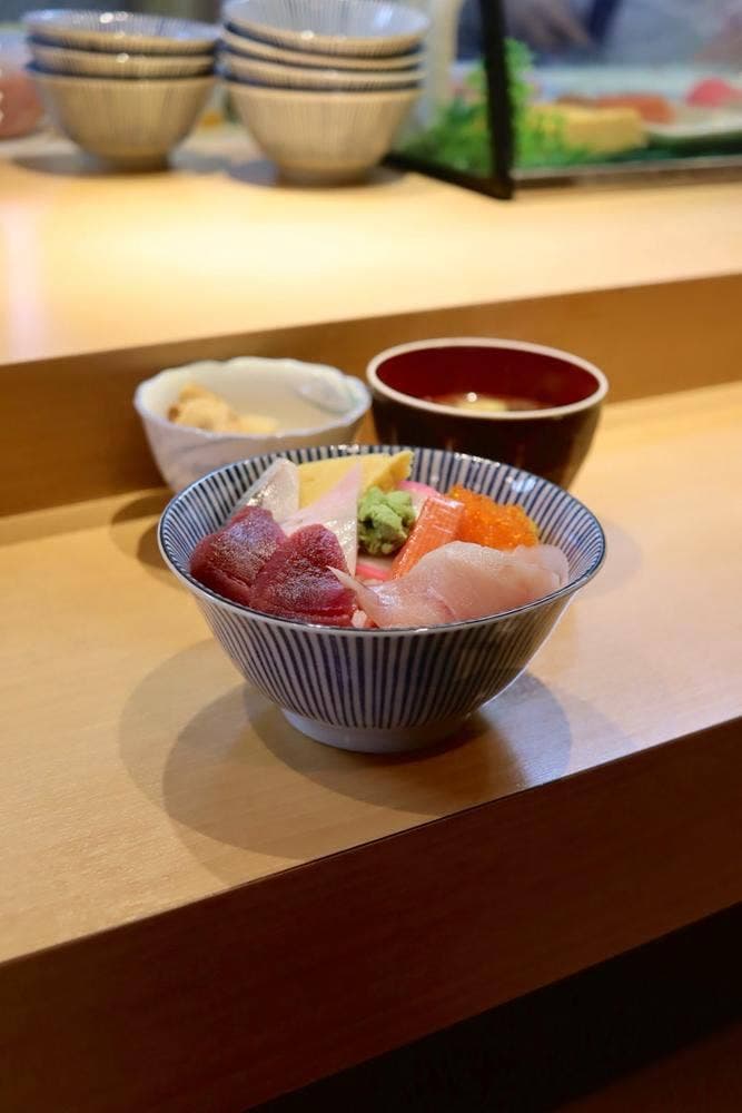 扇寿司 中央口店