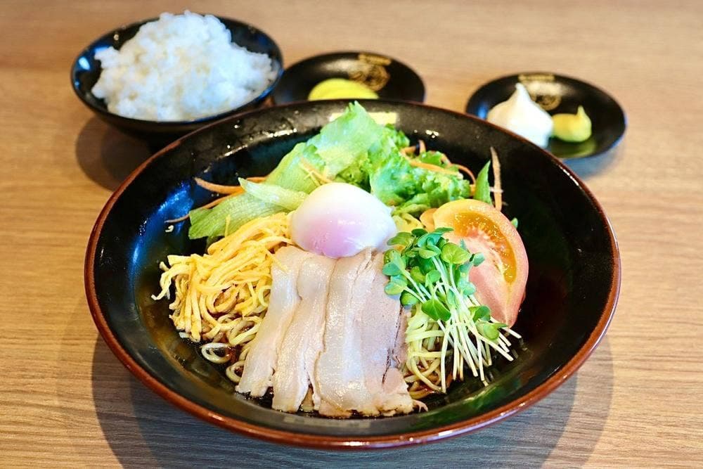 豚旨 うま屋ラーメン 鳴海店