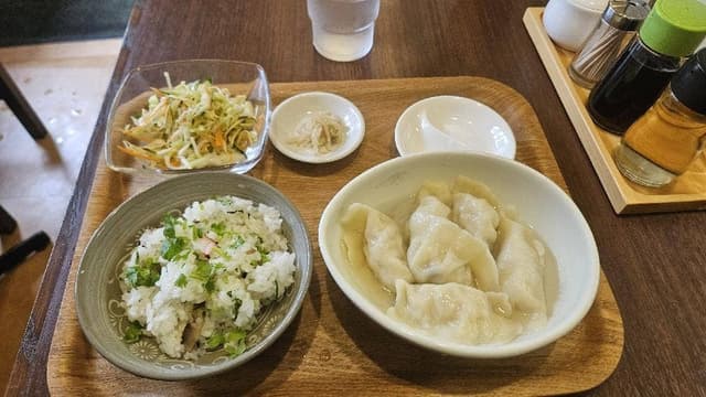 Spotlight 水餃子&飲茶 - サブ画像1