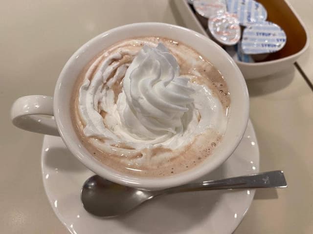 喫茶室ルノアール 市ヶ谷駅前店 - サブ画像3