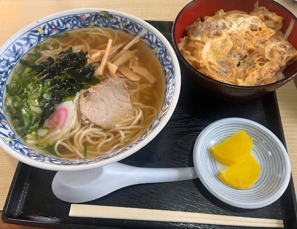 進栄楼