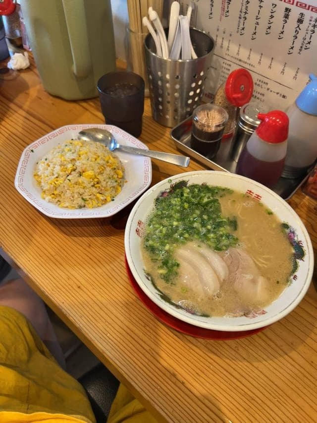 久留米ラーメン 丸久 三潴店 - サブ画像3