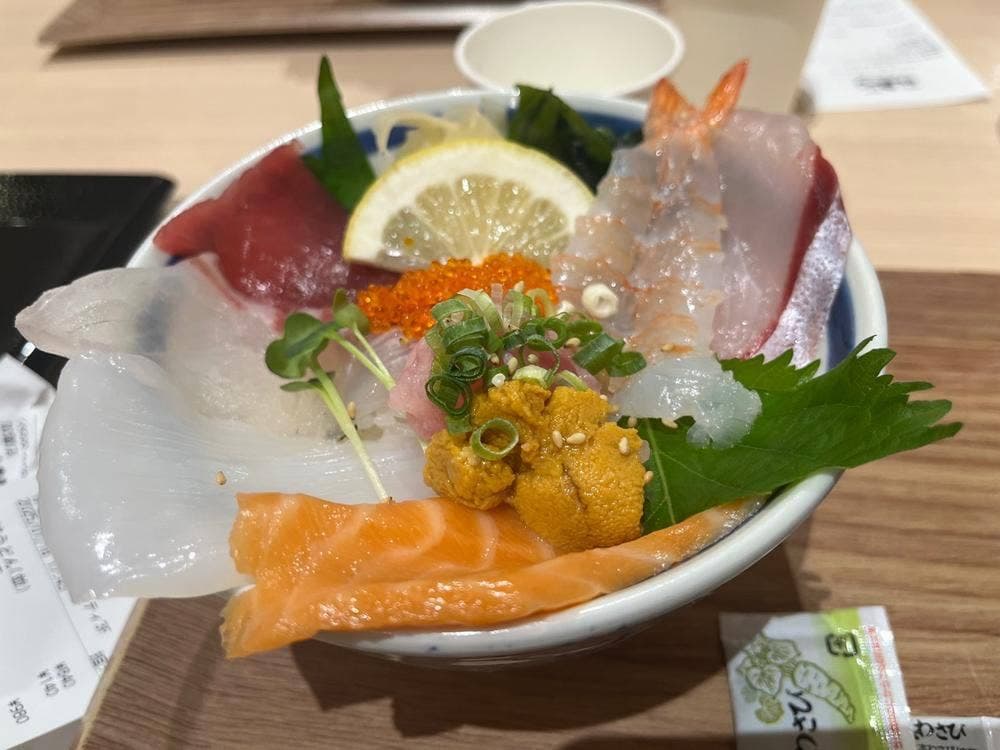 海鮮丼 角島魚心 ゆめシティ店