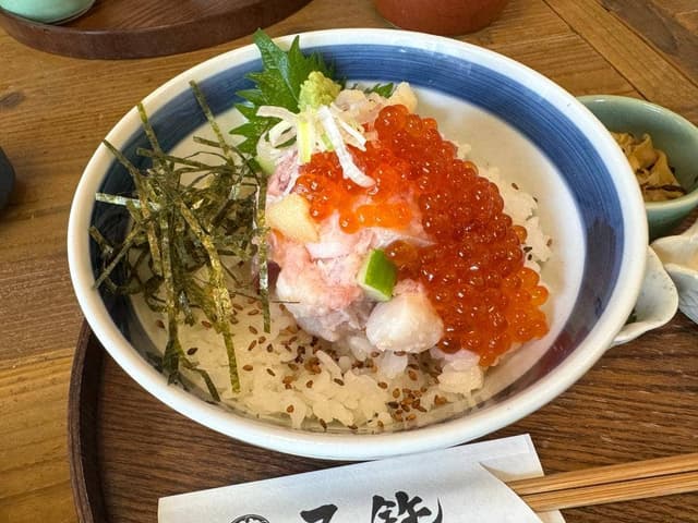 海鮮丼専門 五鉃 熱海店 - サブ画像1