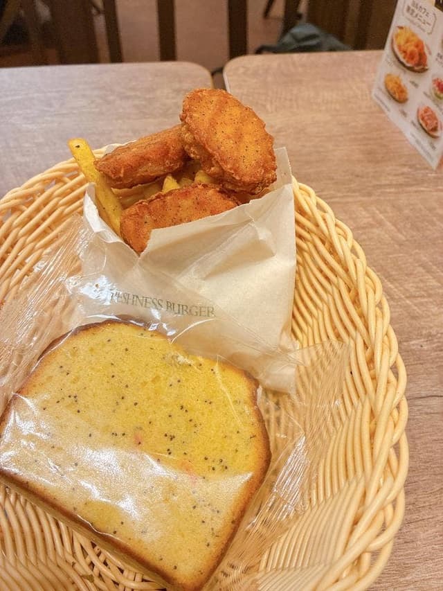 フレッシュネスバーガー 池袋東口店 - サブ画像2