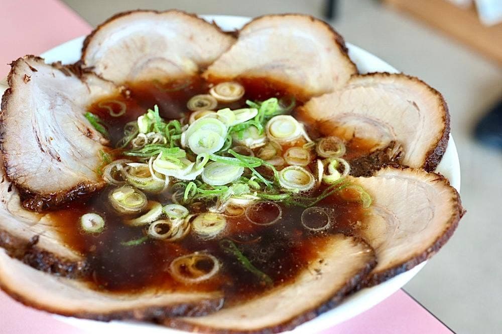権ちゃんラーメン