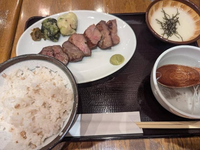 仙台牛たん荒 羽田空港店 - サブ画像1