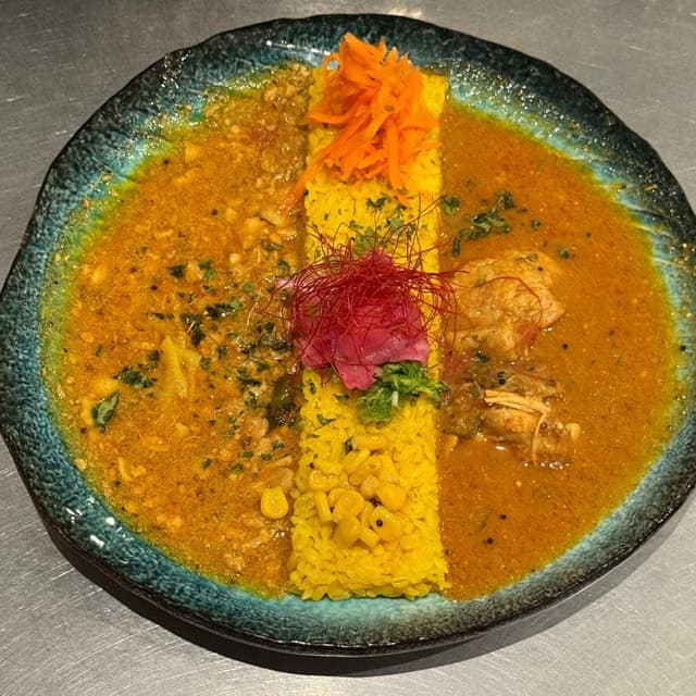 スパイスカレーハウス半月 2号店 - サブ画像1