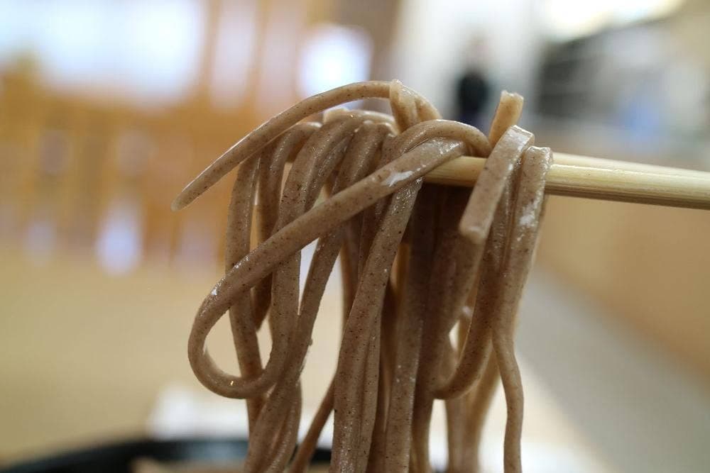 石臼挽き 十割そば 農志塾
