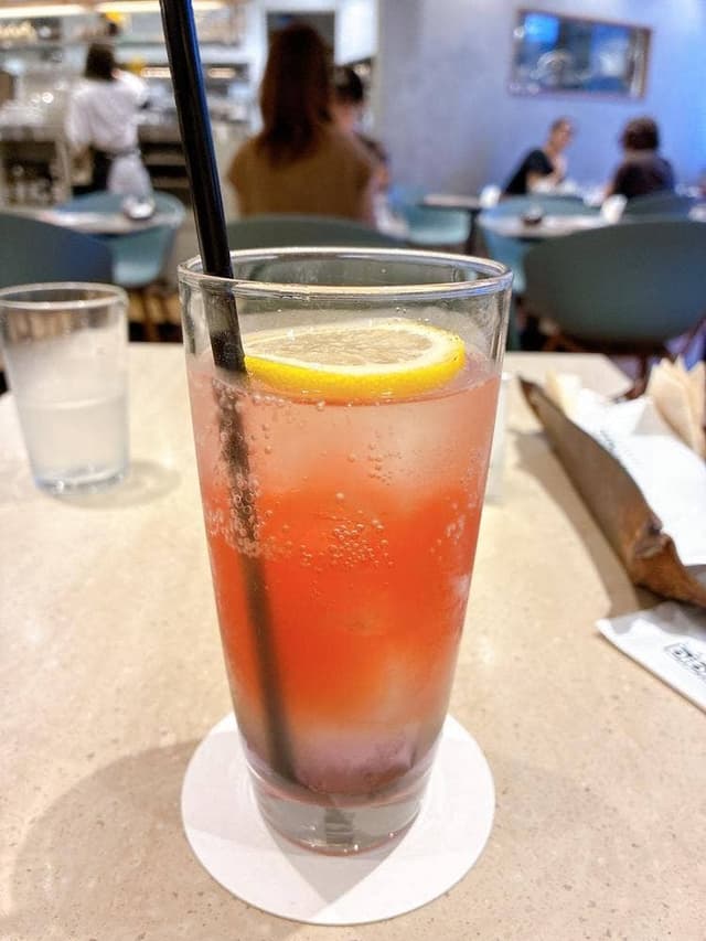 カフェ&ブックス ビブリオテーク 東京・有楽町 - サブ画像1