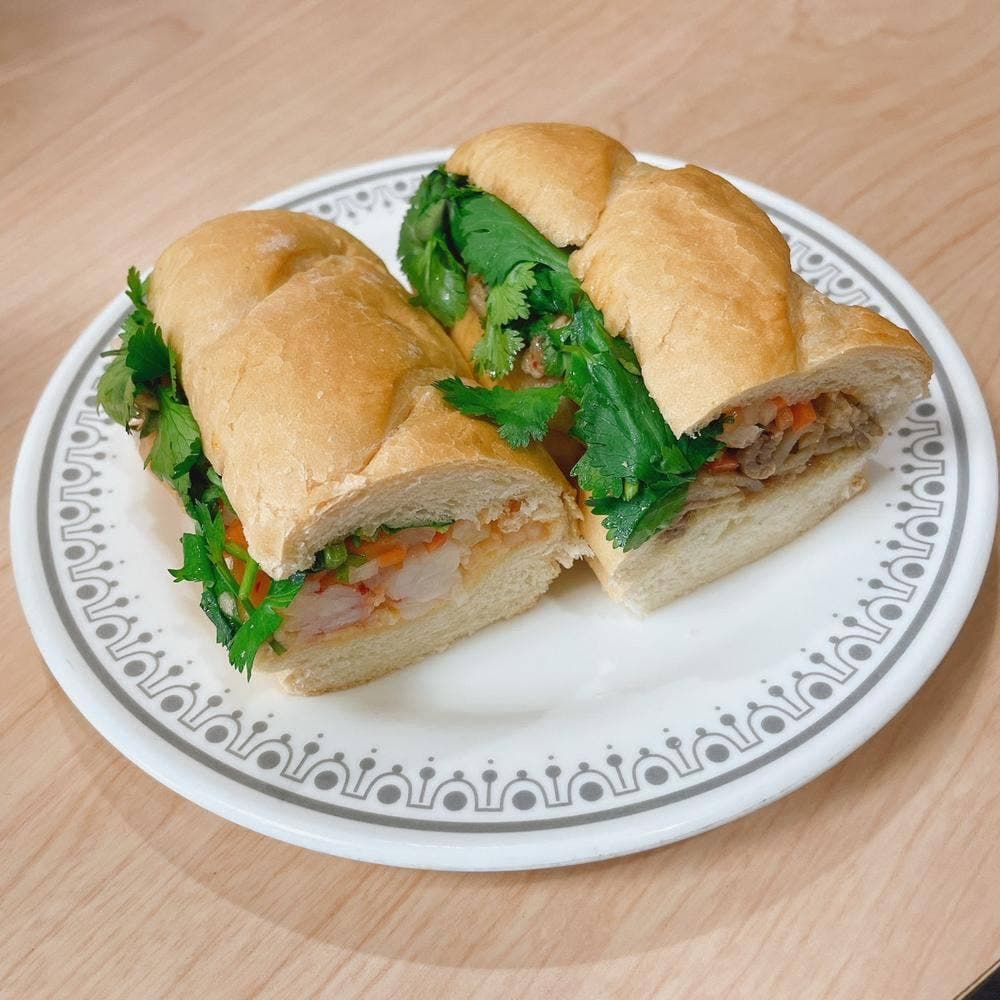 バインミーバル ハチ