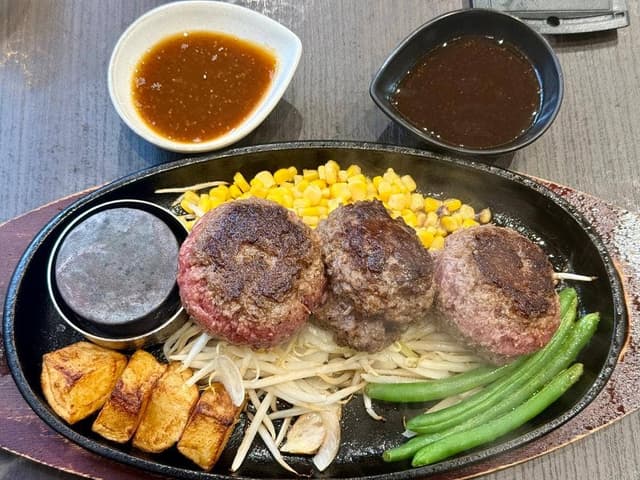 ヒッコリー 春日井店 - サブ画像1