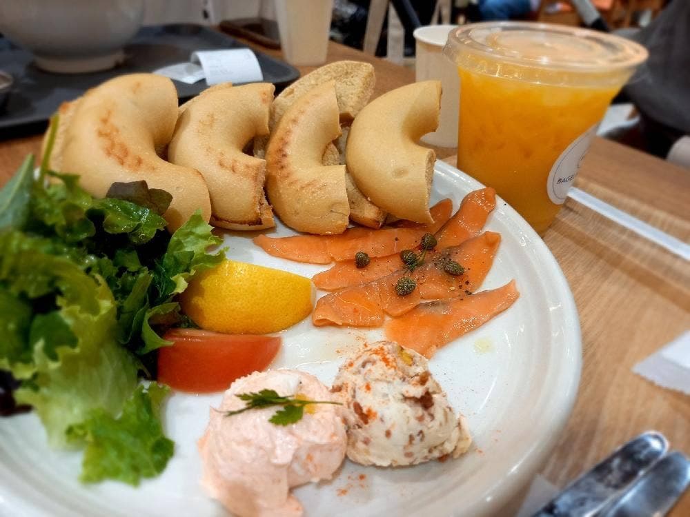 BAGEL & BAGEL エミテラス所沢店