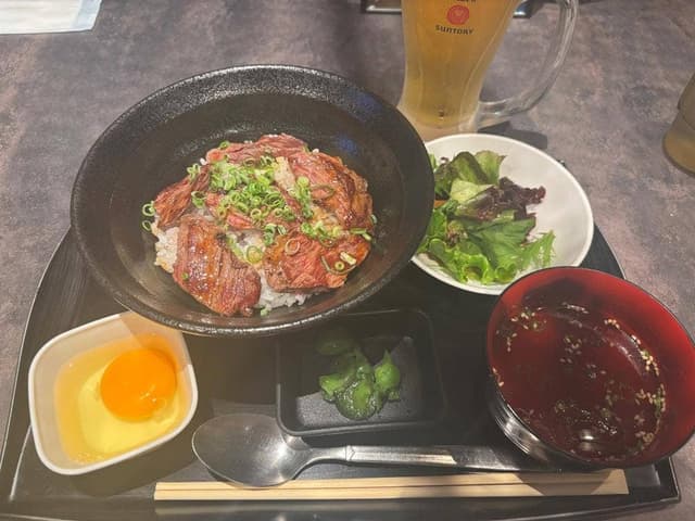 肉山食堂 - サブ画像1