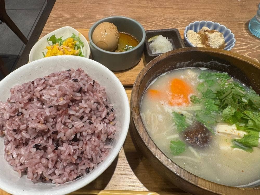 ごはんすすむ by.Komeraku 横浜ポルタ店