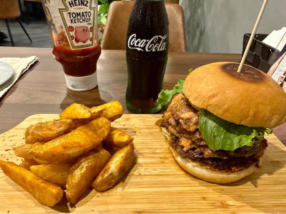 BURGER LOUIS