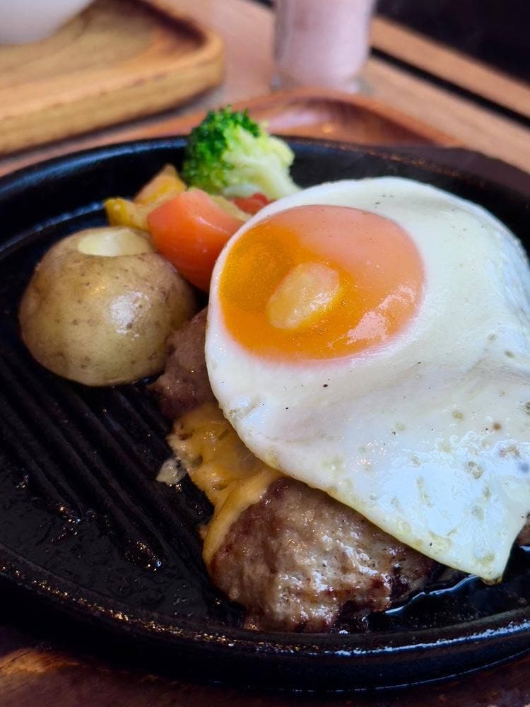 いしがまやハンバーグ MARK IS みなとみらい