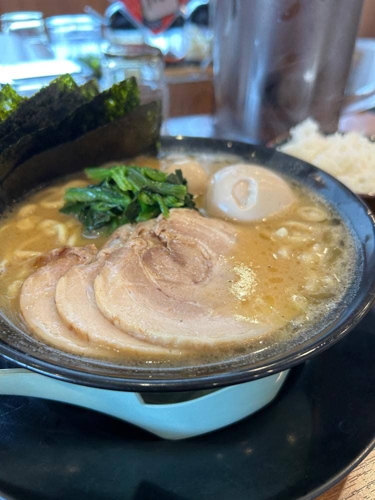横浜家系ラーメン 春吉家 新宮店