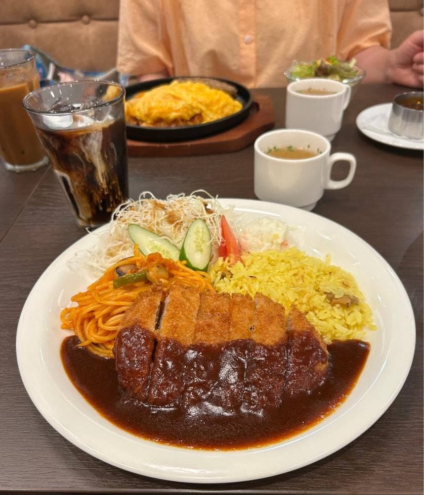 おむらいす亭 イオンモール八幡東店