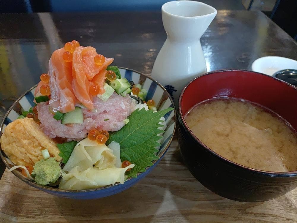 海鮮市場みなと食堂
