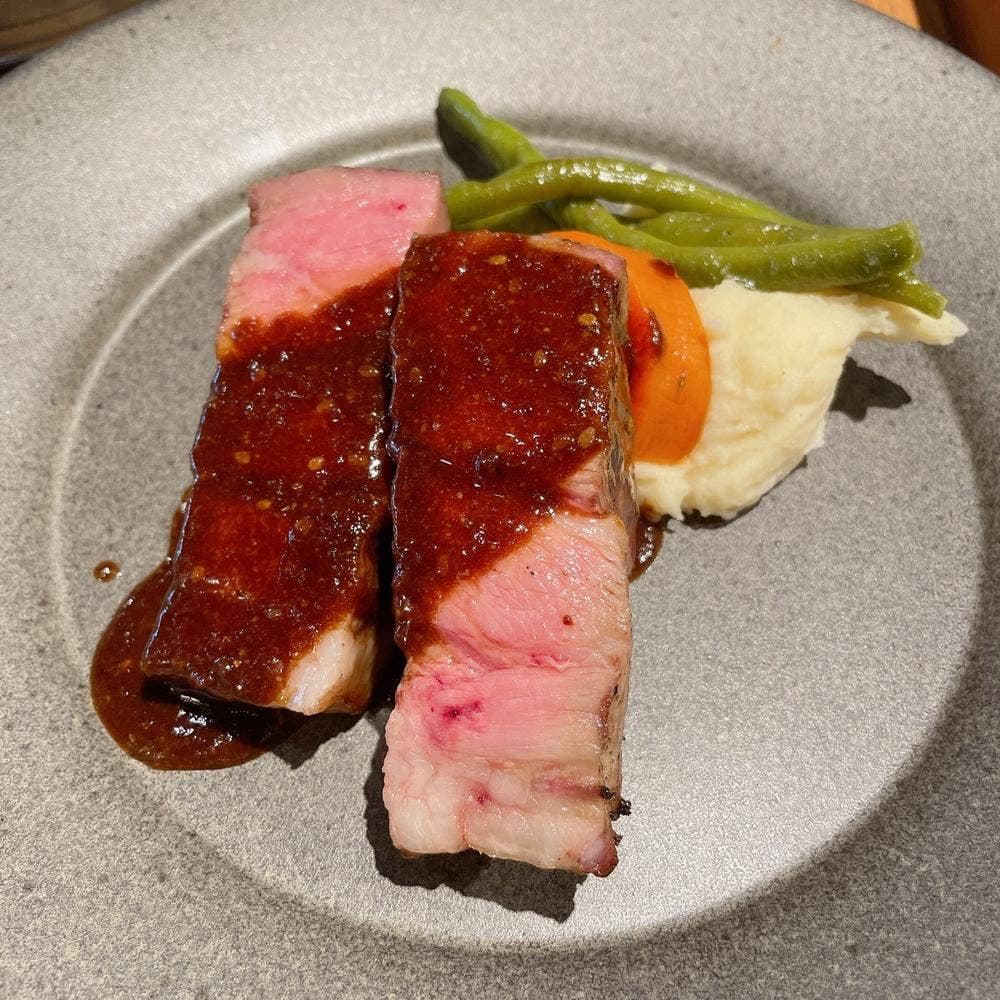 bistro & grill me at park