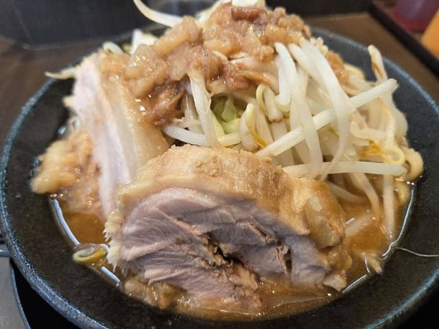 ラーメン鬼山 荒町店 - サブ画像1