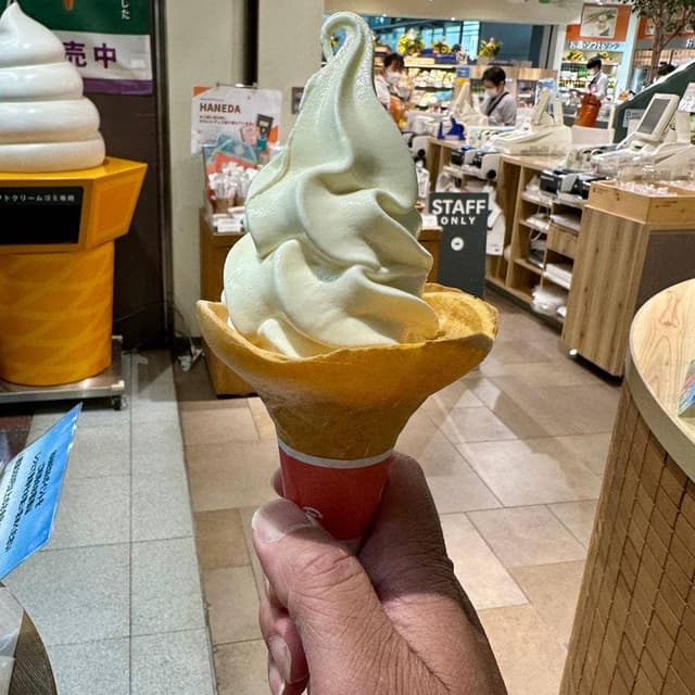北海道どさんこプラザ 羽田空港店 - サブ画像1