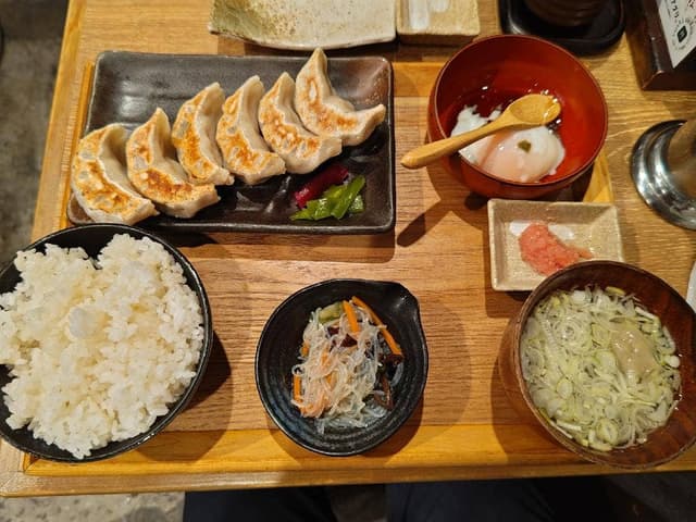 肉汁餃子のダンダダン 立川北口店 - サブ画像1