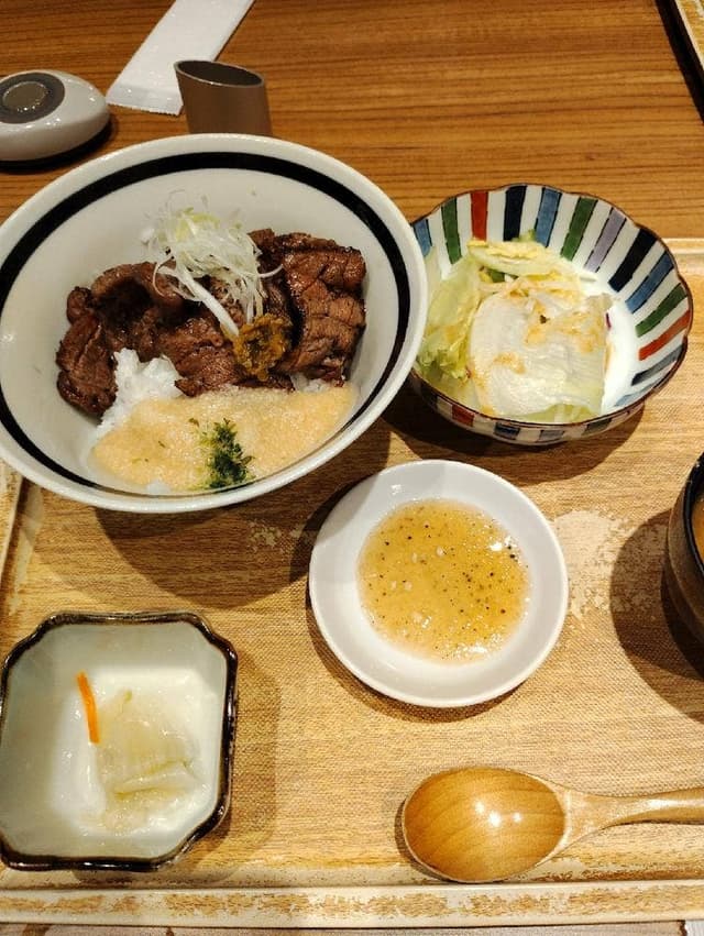 炙り牛たん 万 イオンモール津南店 - サブ画像3