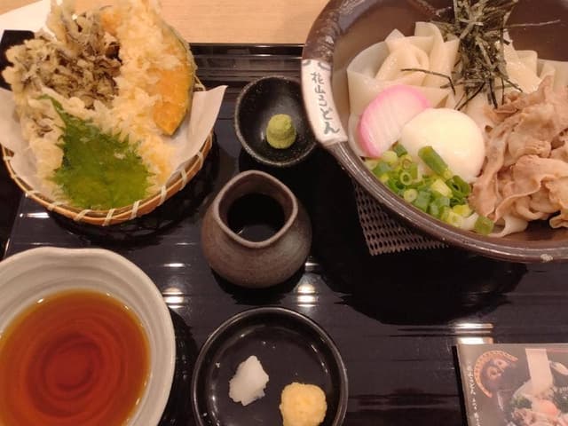 花山うどん 本店お食事処 - サブ画像1