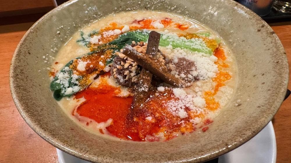 札幌担々麺なり屋 新琴似店