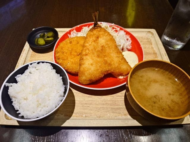 焼き鳥・串カツ&飲み放題 たま テレビ塔店 - サブ画像2