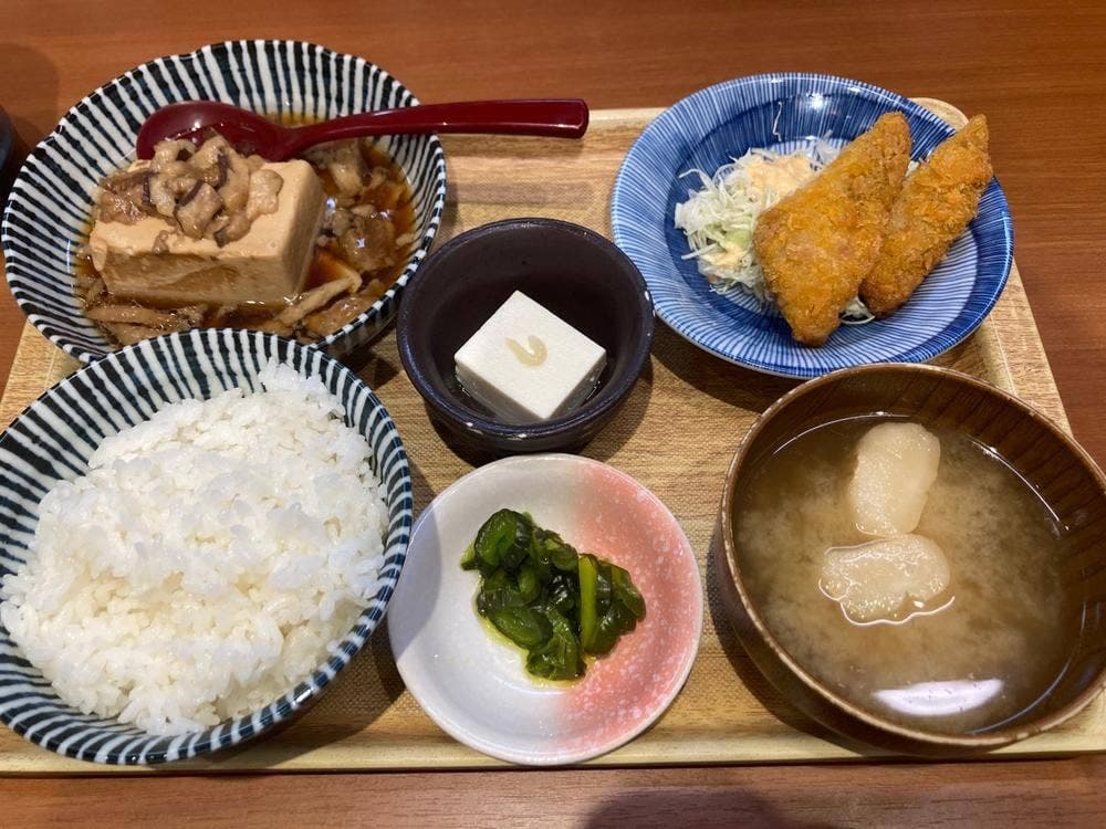 肉豆冨とレモンサワー 大衆食堂 安べゑ 新子安店