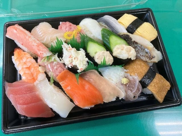 小僧寿し 神明店 - サブ画像3