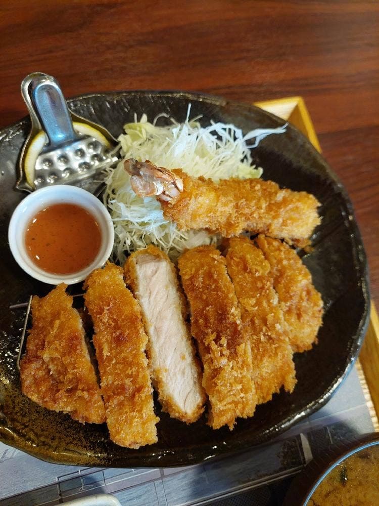 ダイニング サロン オサキ和カフェ