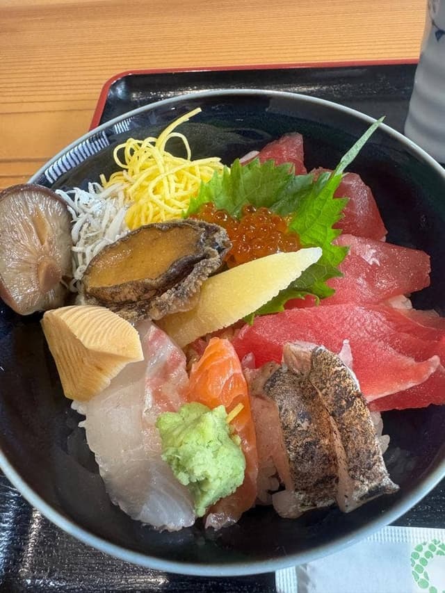 海鮮丼 飛鳥 - サブ画像2