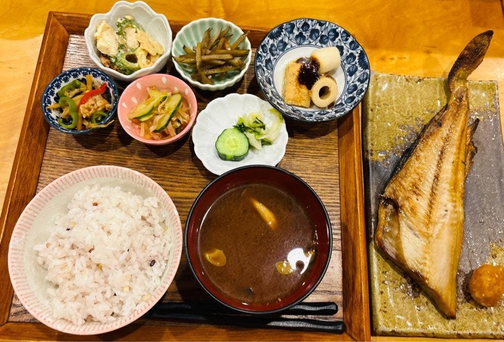 ごはん屋 四季菜