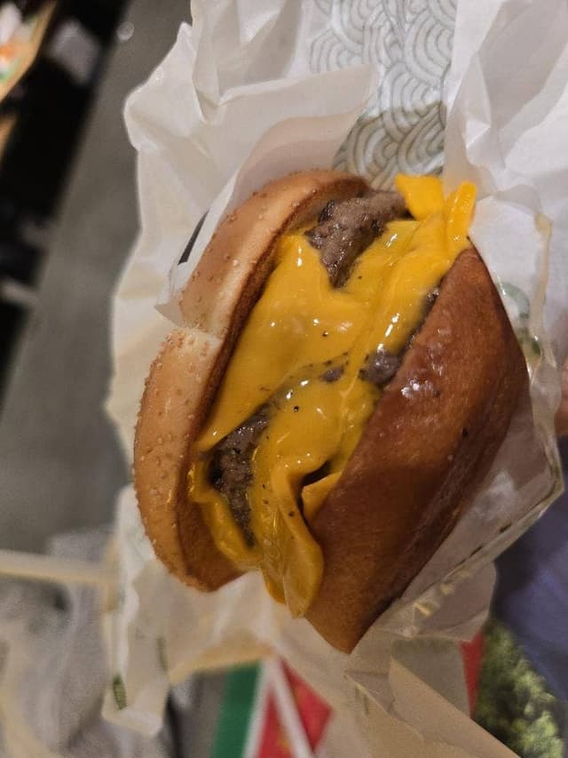 マクドナルド 麻布十番店 - サブ画像1